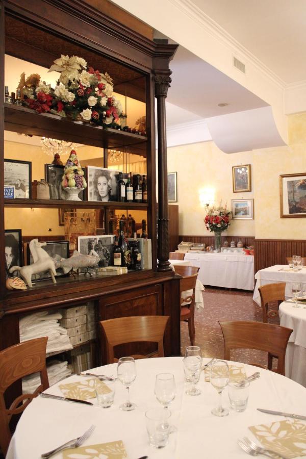Hotel La Locanda Del Borgo Rom Exteriör bild